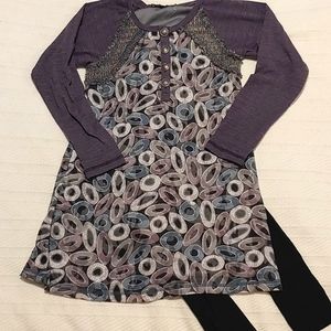 Truly Me tunic and leggings EUC